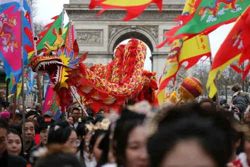 Du lịch Paris tháng 2 - Valentine & Tết Á Đông trong một hành trình 