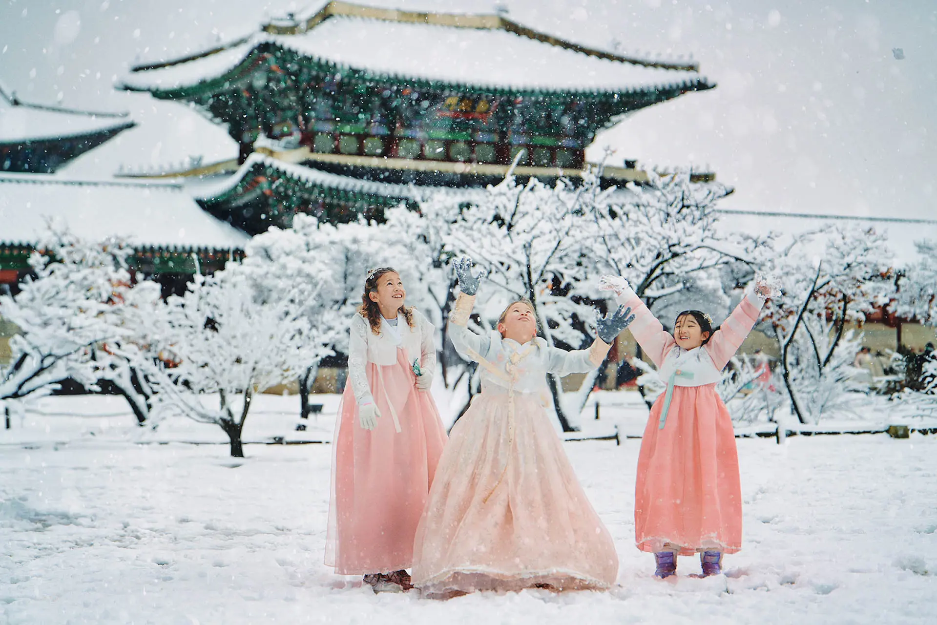 Kinh nghiệm du lịch Hàn Quốc Tết 2026 - Khám phá văn hóa và ẩm thực độc đáo cùng Triều Hảo 