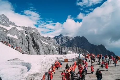 Hướng Dẫn Chinh Phục Núi Tuyết Ngọc Long, Vân Nam Chi Tiết Nhất