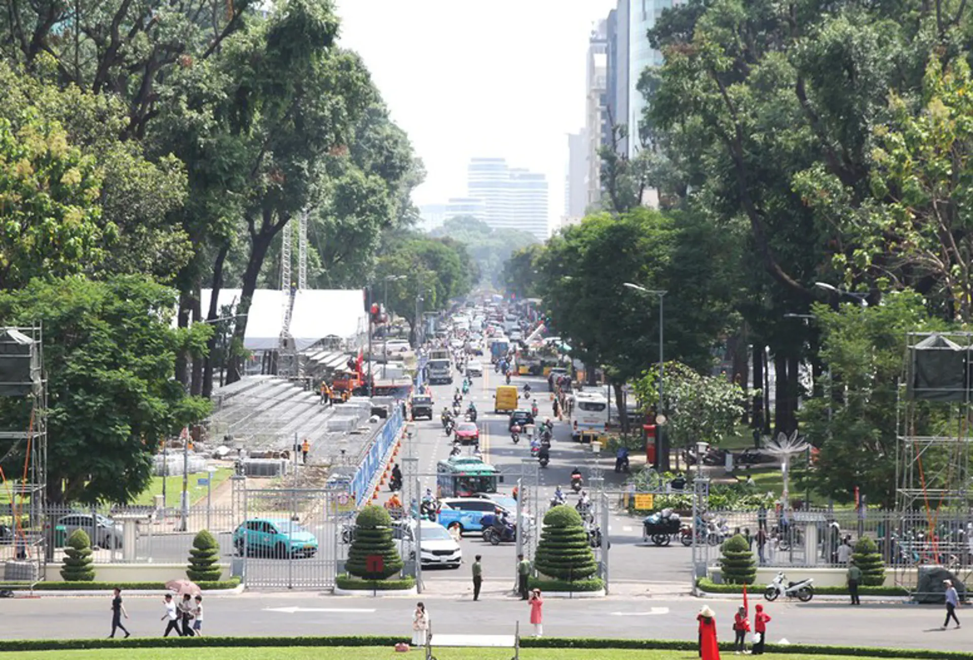 [Cập Nhật Mới 2025] Các Tuyến Đường Cấm Và Lộ Trình Di Chuyển Khi Diễn Ra Lễ Diễu Binh 30/4 Tại Tp.hcm