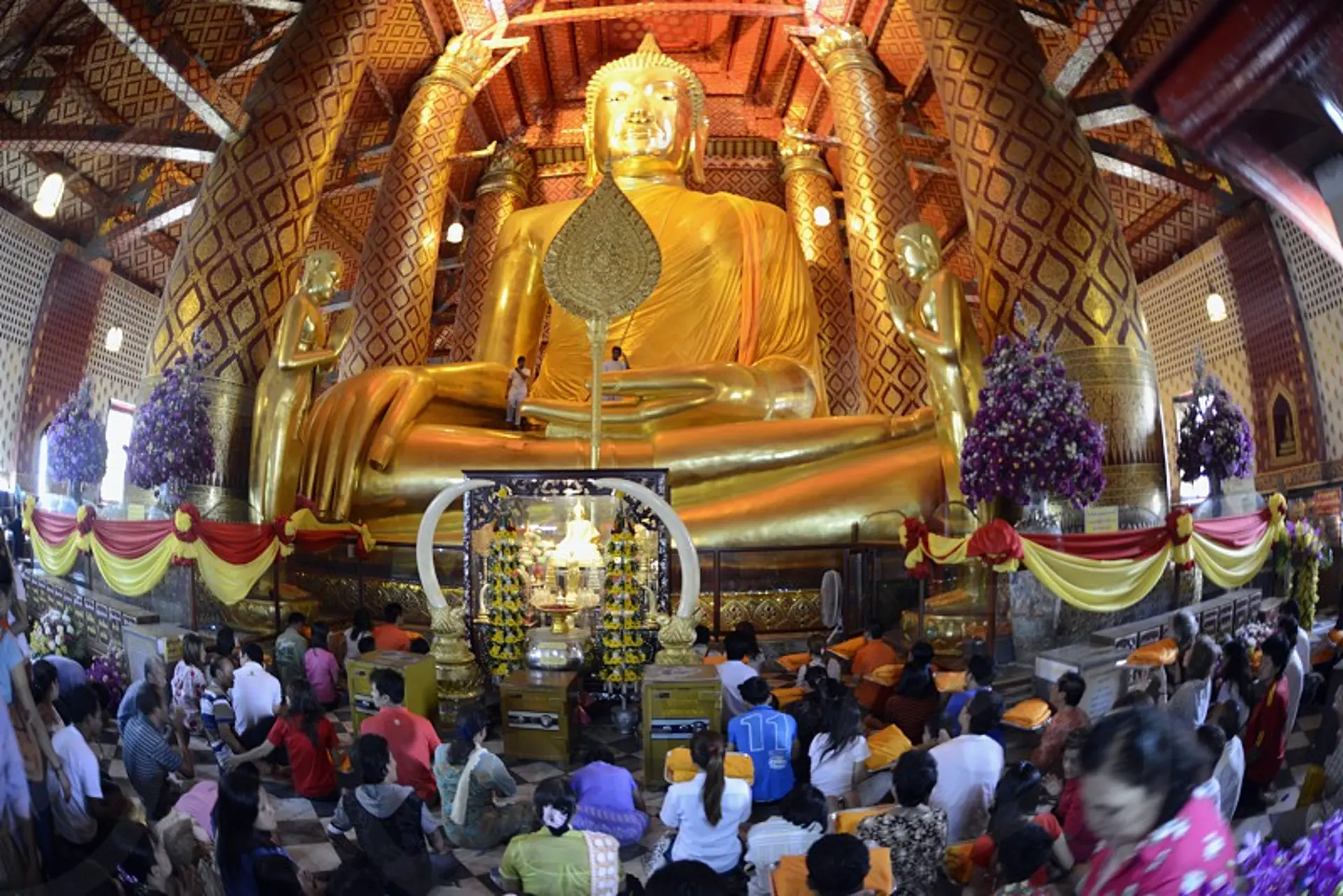 Wat Phanan Choeng – Hành trình về chốn linh thiêng bậc nhất cố đô Ayutthaya