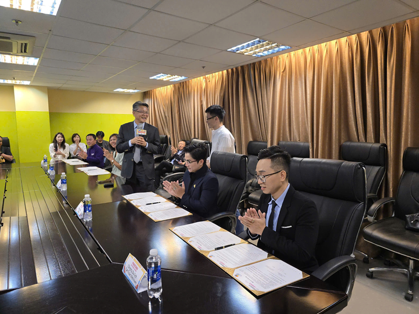 Du Lịch Triều Hảo Tham Dự Lễ Ký Kết MOU Giữa Chính Quyền Huyện Bình Đông Và Các Công Ty Du Lịch Việt Nam