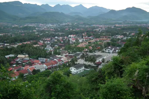 Luang Prabang Lào – Cố đô Phật giáo và cảnh đẹp ven sông Mekong