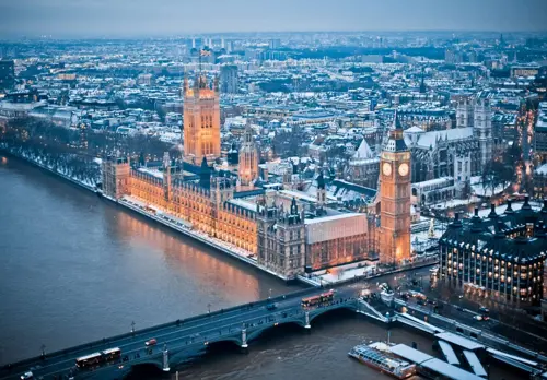 London mùa đông 2025 - Big Ben và sông Thames huyền ảo trong sương giá