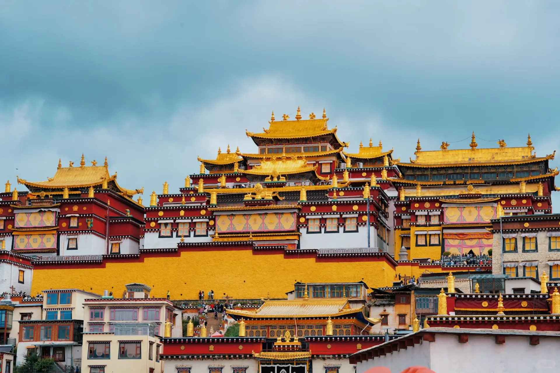 Đền Songzanlin | Khám phá  “Tiểu Potala” linh thiêng giữa cao nguyên Vân Nam 2025